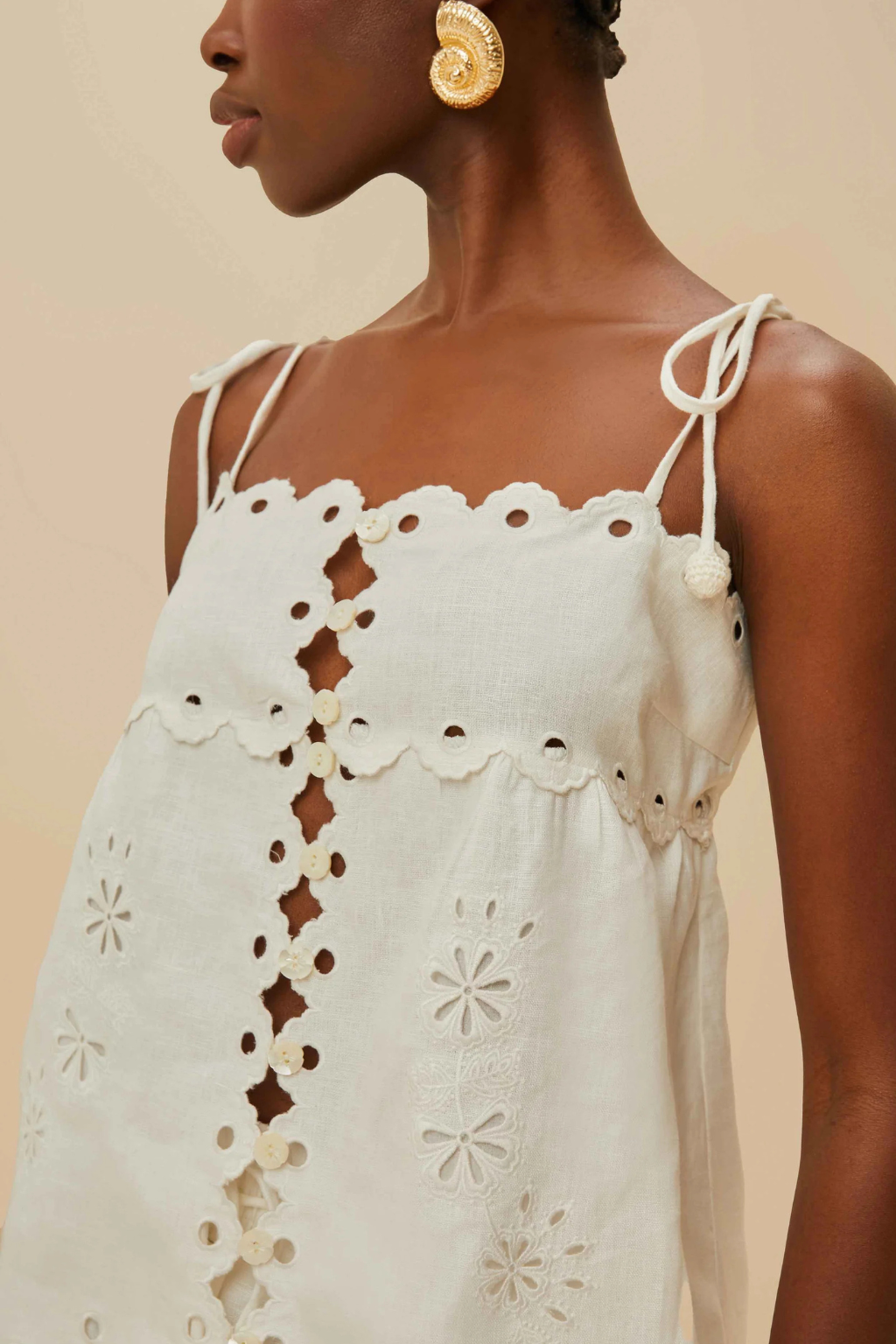 Off White Flowers Richelieu Cami