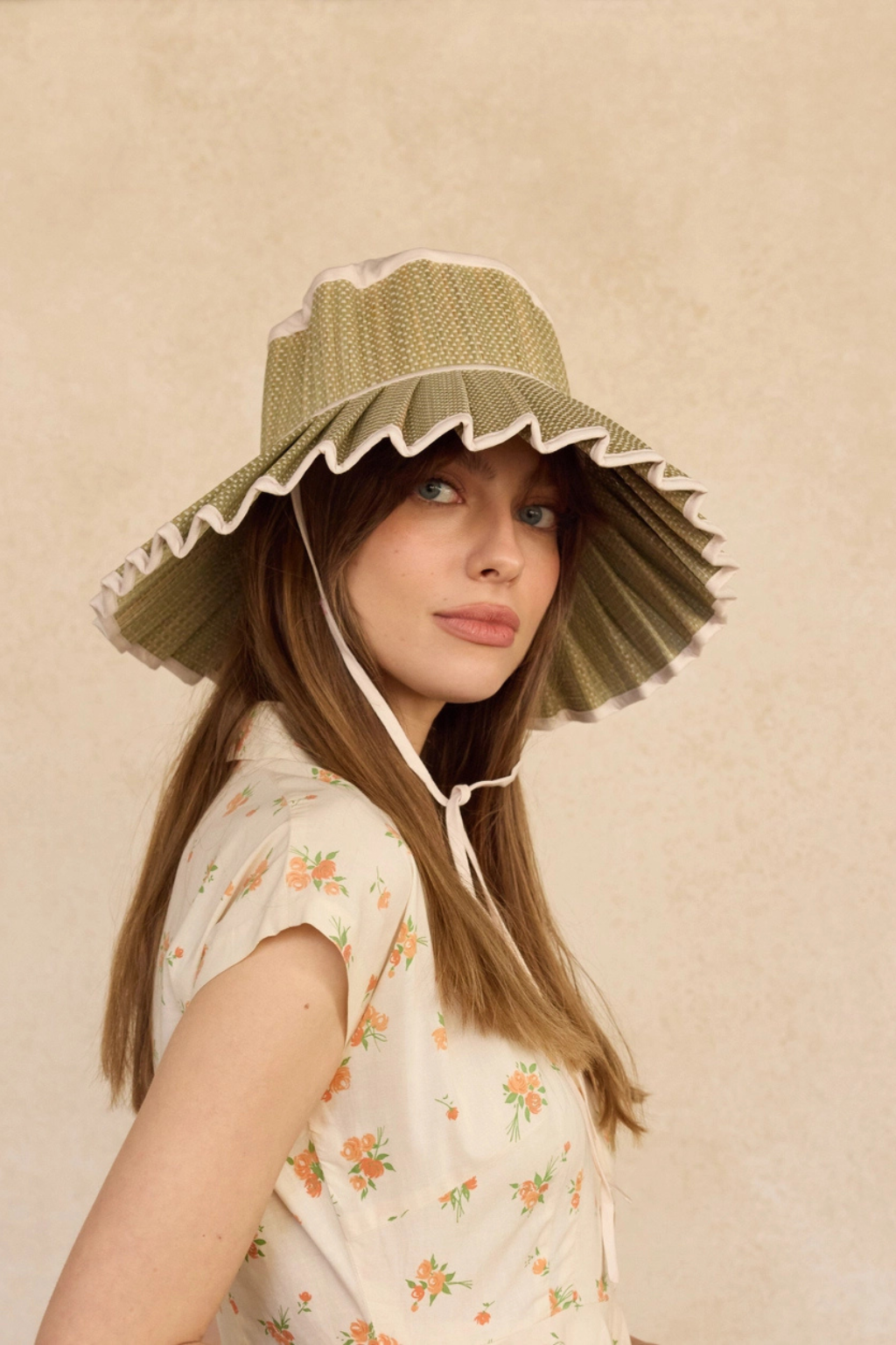 Maxi Capri Hat