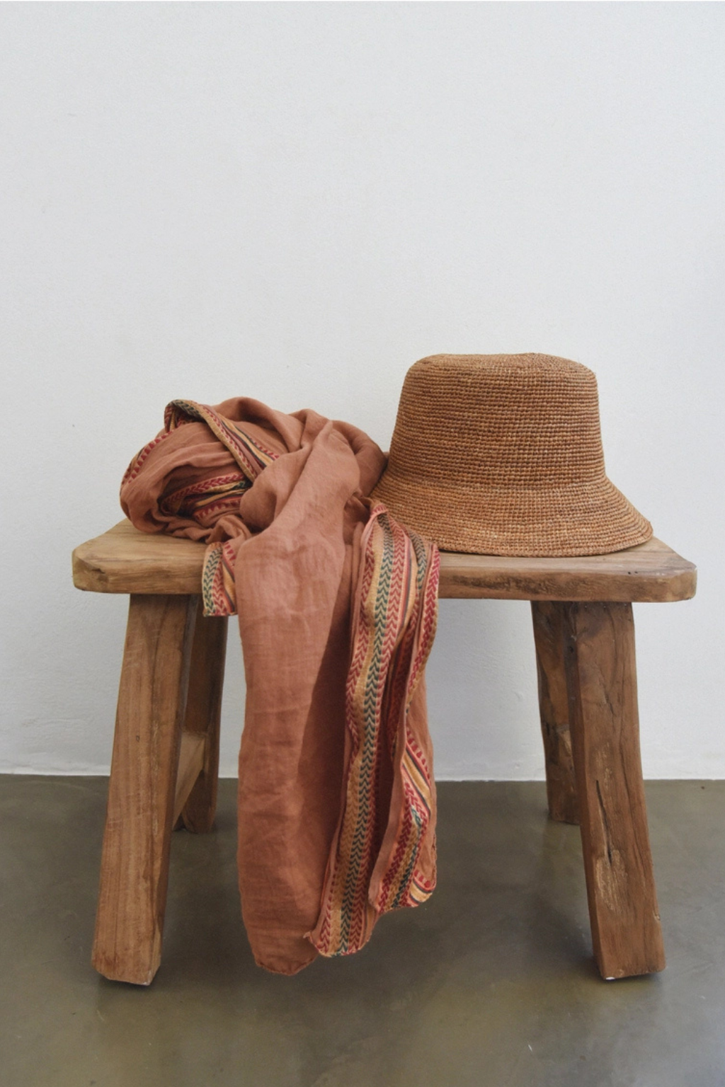 Las Dalias Bucket Hat