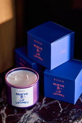 Nueve Leones Candle