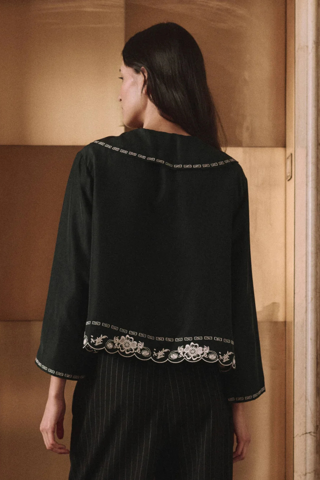The Embroidered Floral Peterpan Collar Top.